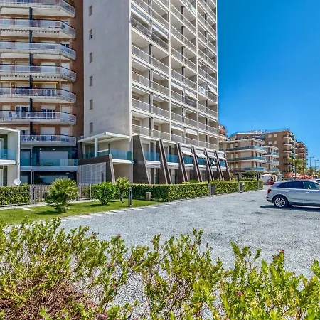 Delightful In Near Sea And Casino Appartement *