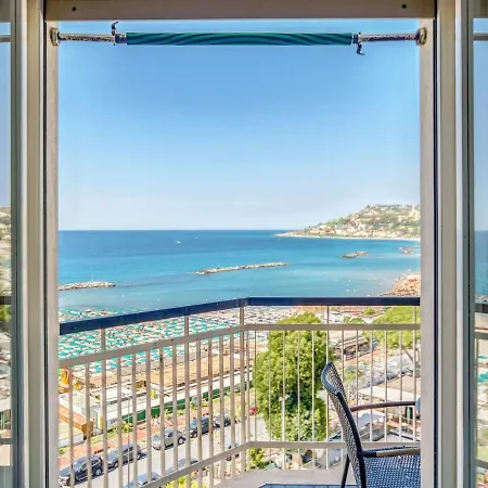 Delightful In Near Sea And Casino Appartement *